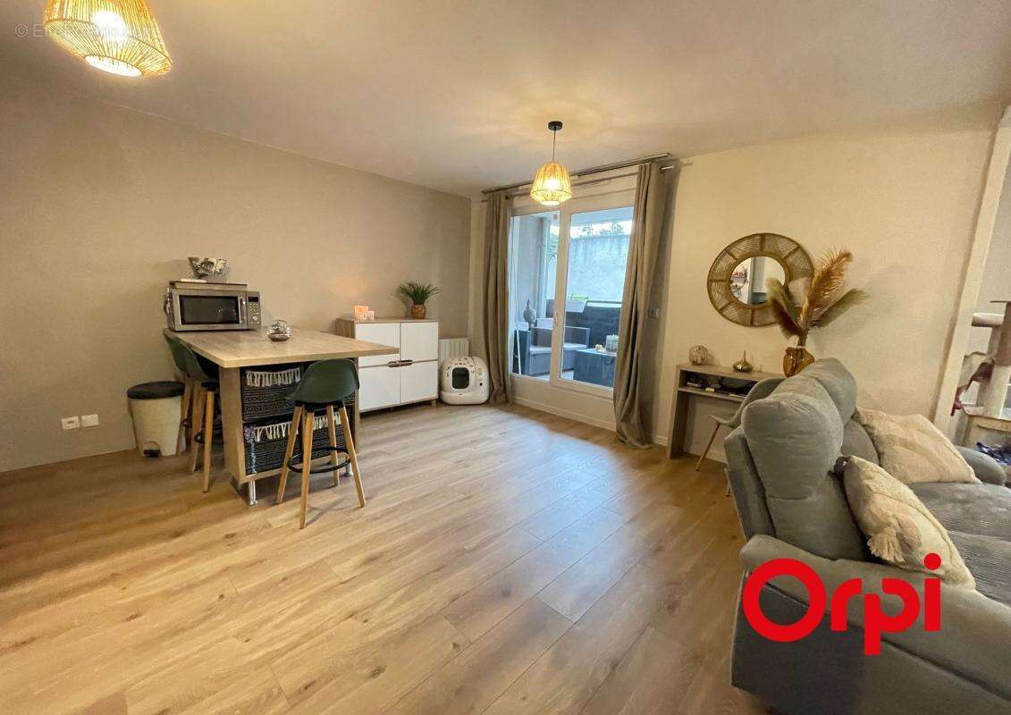 Appartement à VENISSIEUX