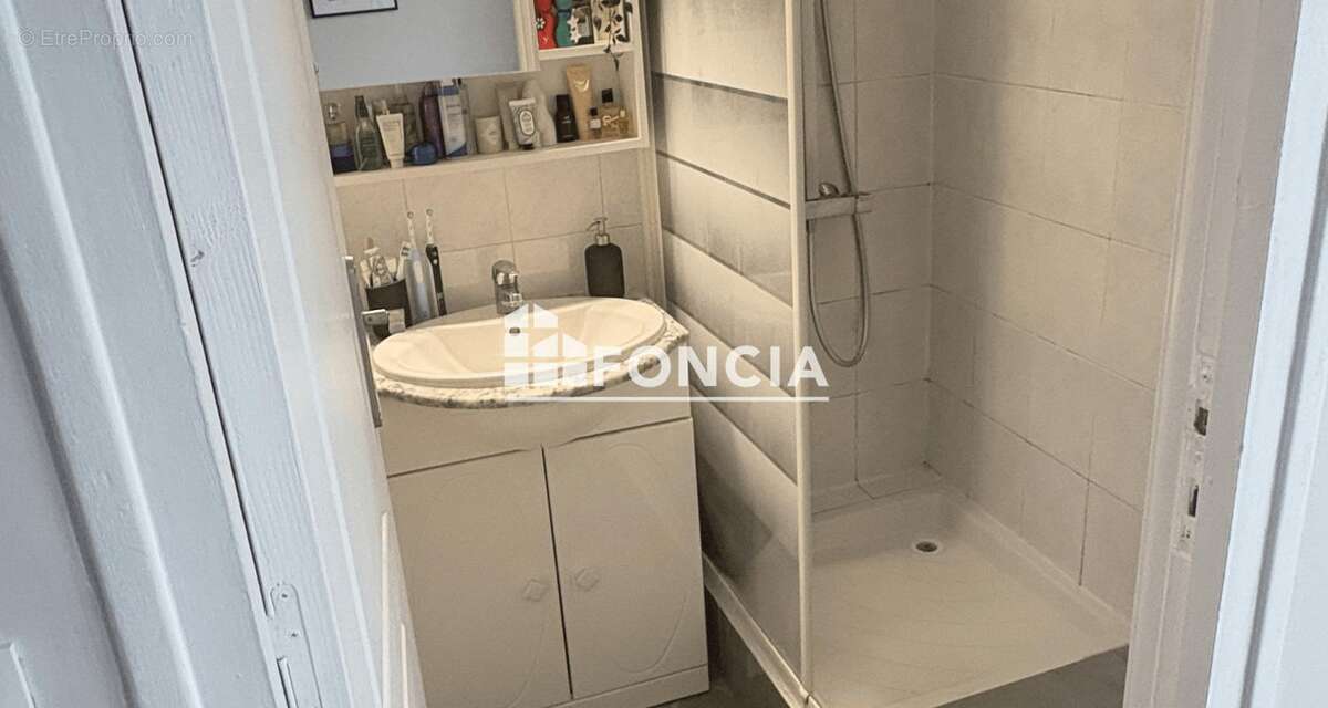 Studio lumineux avec balcon, idéal premier achat ou investissement - photo 5