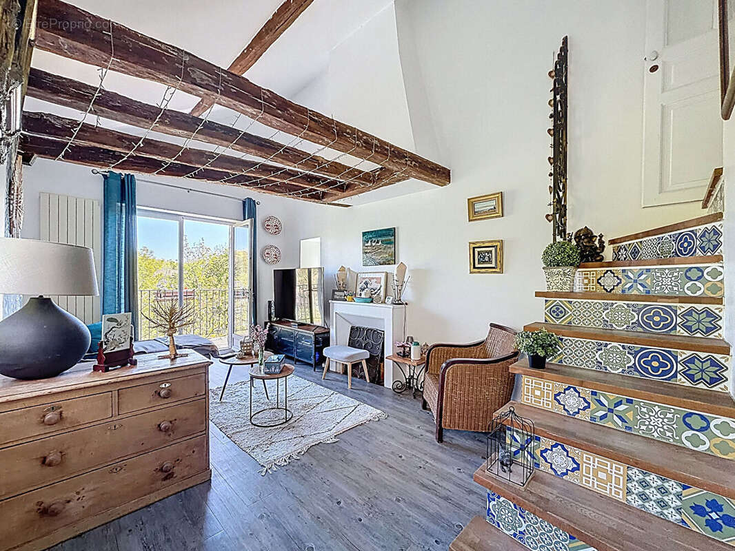 Maison à NEAUPHLE-LE-CHATEAU