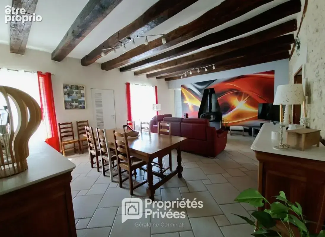 A VENDRE EN EXCLUSIVITÉ 37230 Fondettes, Maison de ville / Appartement 135m², 4/5 chambres, Cour fermée sécurisée, Stationnement - photo 4