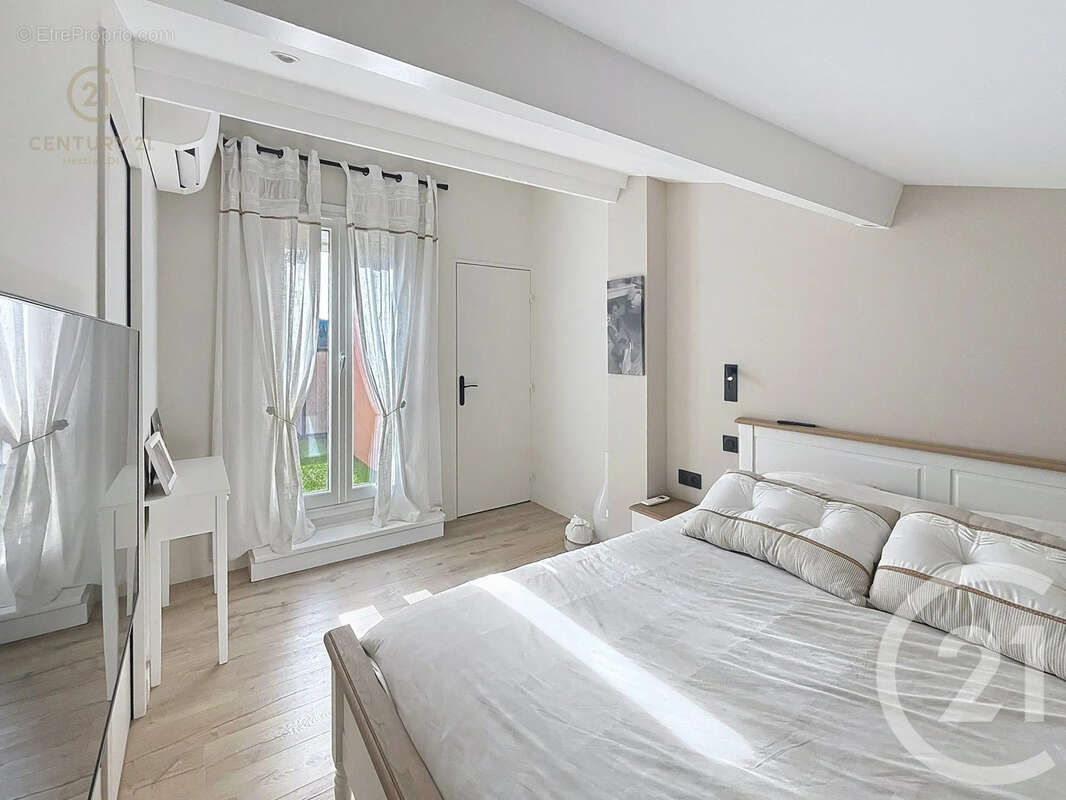 Appartement à GASSIN