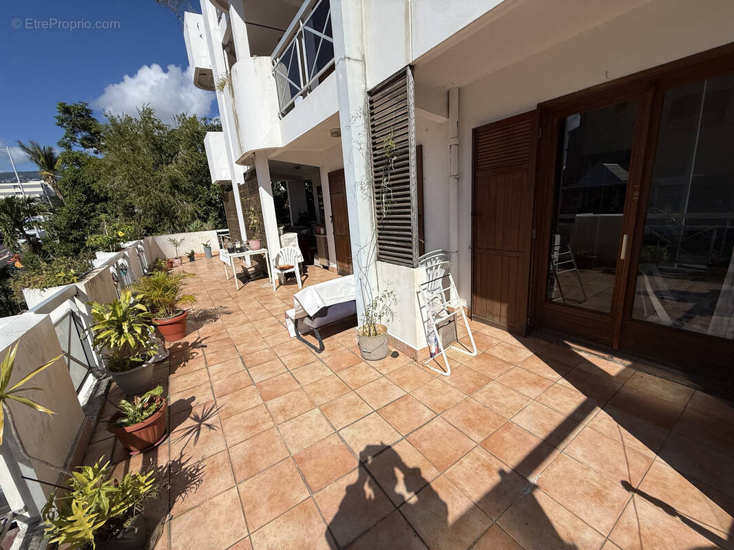 Appartement à SAINT-DENIS