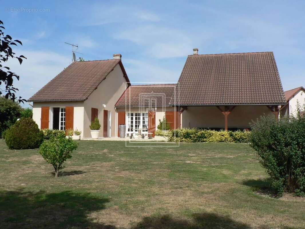Maison à SAINT-JULIEN-SUR-CHER