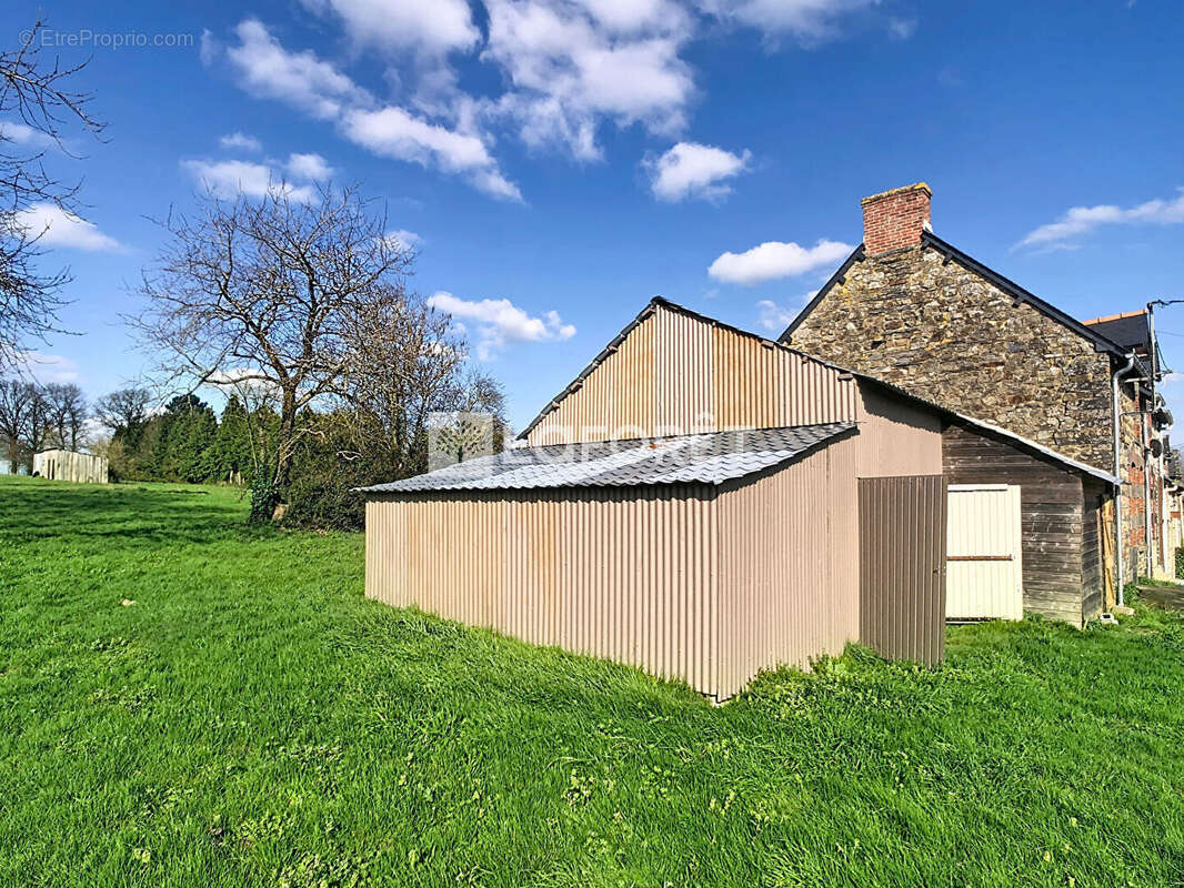 Maison à QUELNEUC