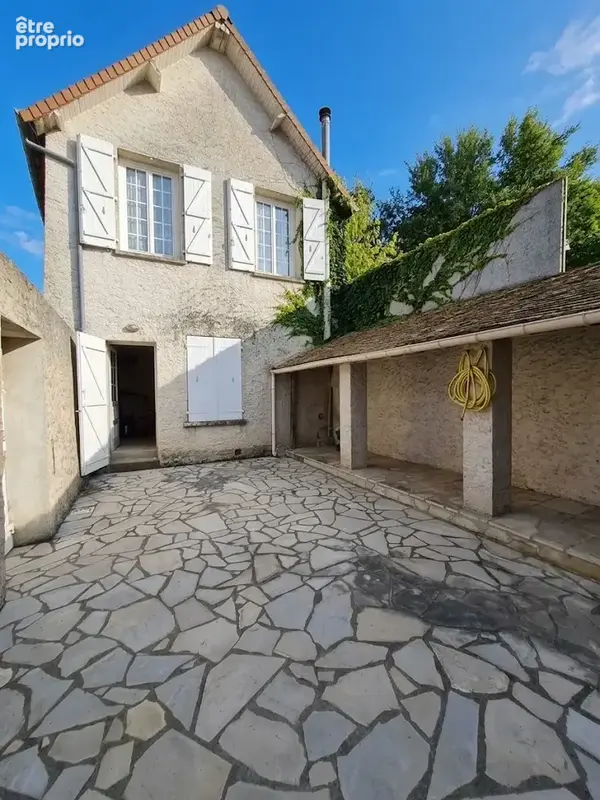 Houdan centre du village,  155 m2 de terrain, garage. - photo 8