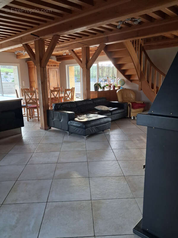 Maison à SAINT-DIDIER-EN-BRIONNAIS
