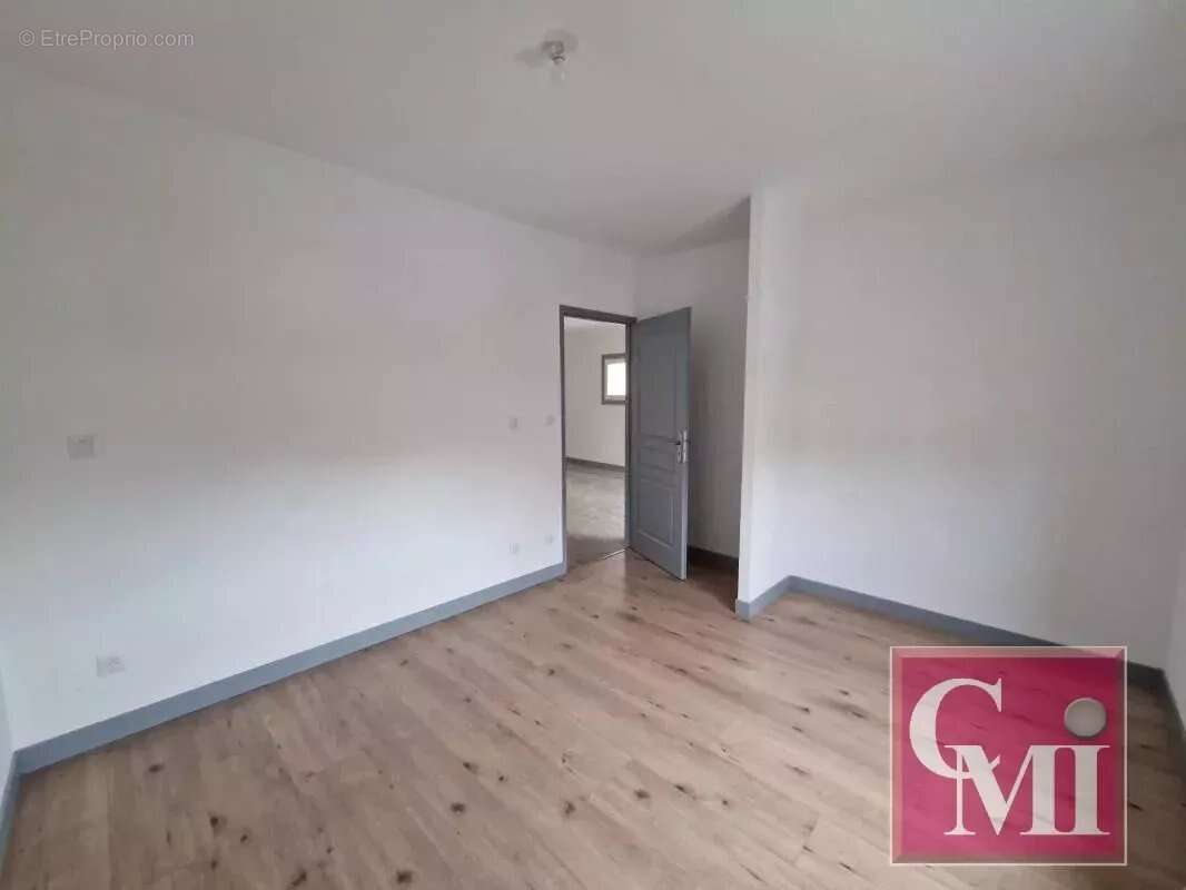 Video sur notre site - appartement neuf avec ascenseur en ce - photo 3
