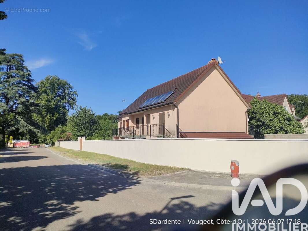 Maison 144 m² à Vougeot  - photo 2