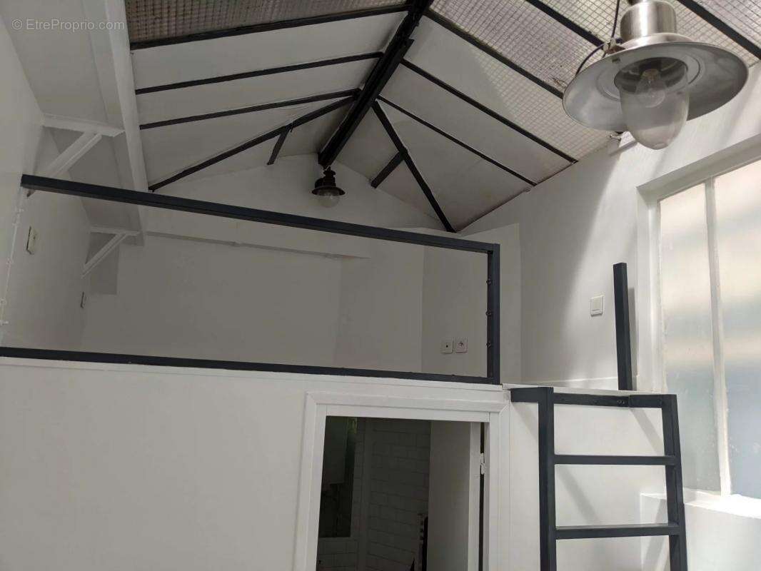 Commerce à PARIS-3E