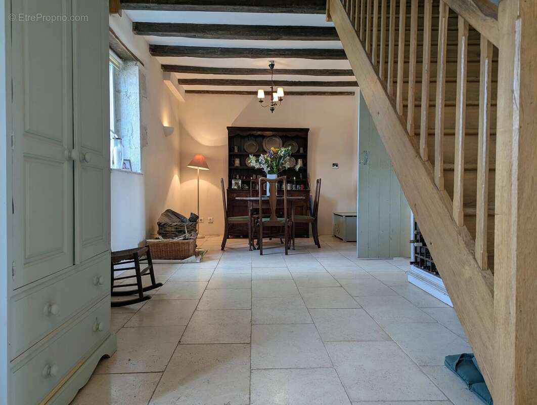 Maison à BRIGUEIL-LE-CHANTRE