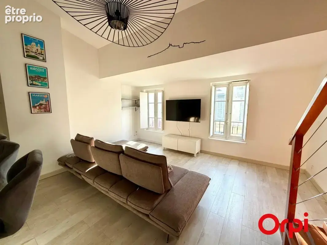 Appartement T3 Duplex – 66 m² – Haussmannien – Rue de la République 13002 Marseille - photo 4