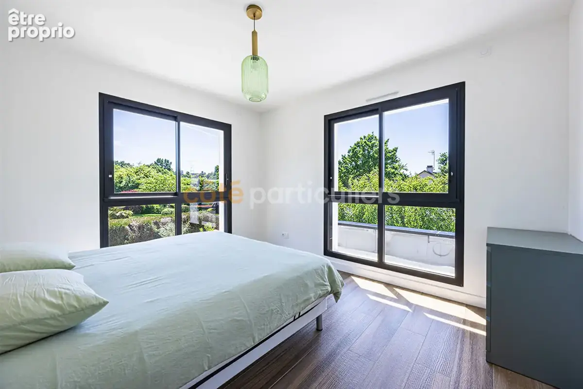 Maison contemporaine 2023 -- 191 m² -- Piscine chauffée -- Sautron - photo 10