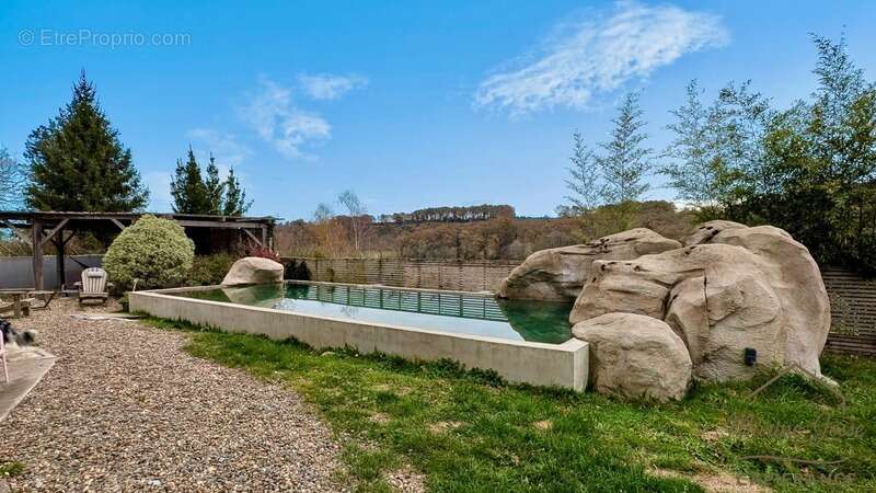 Maison à PONSON-DESSUS