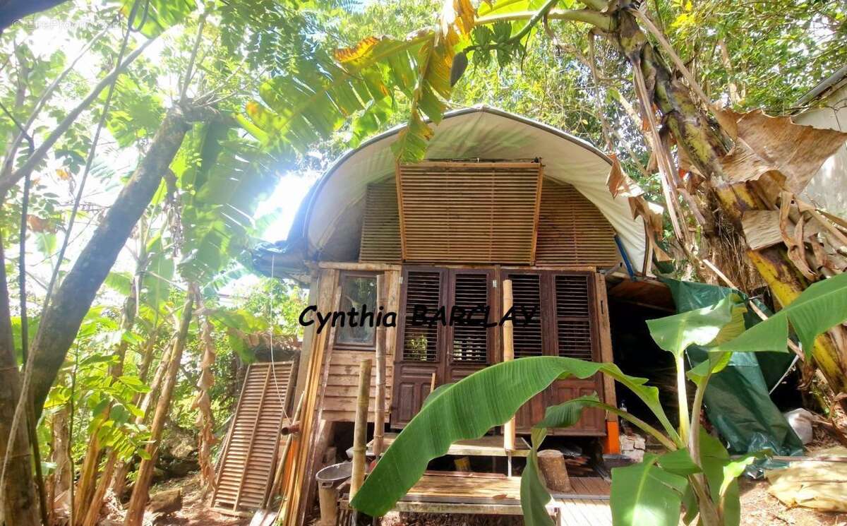 Terrain à FORT-DE-FRANCE