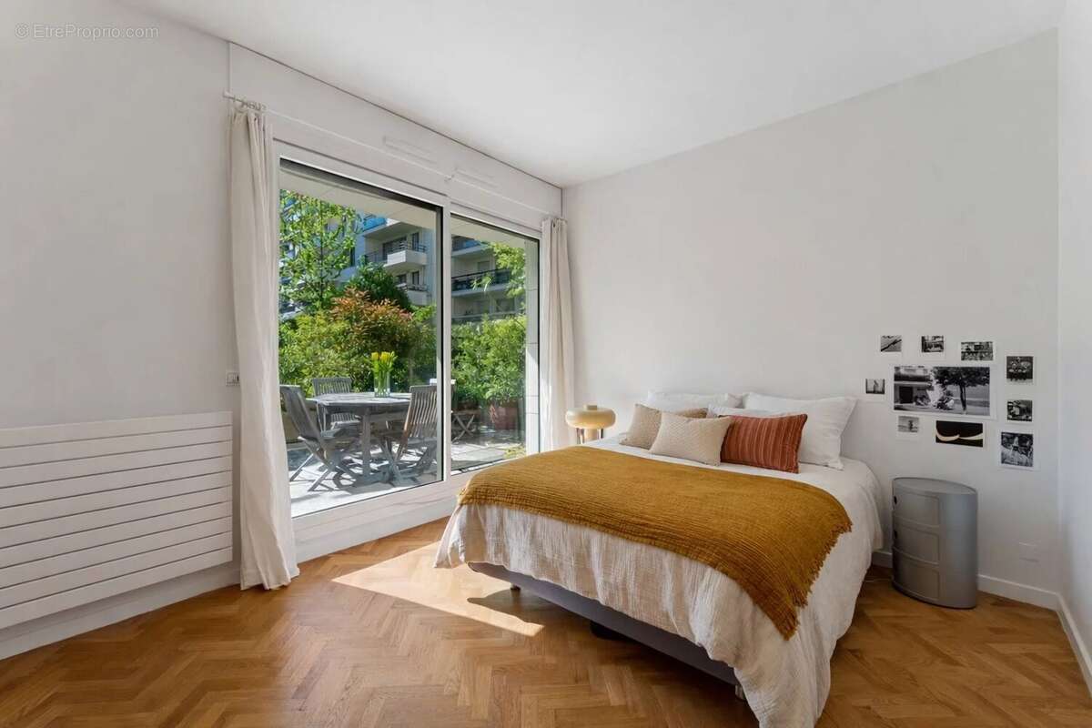 Appartement à LEVALLOIS-PERRET