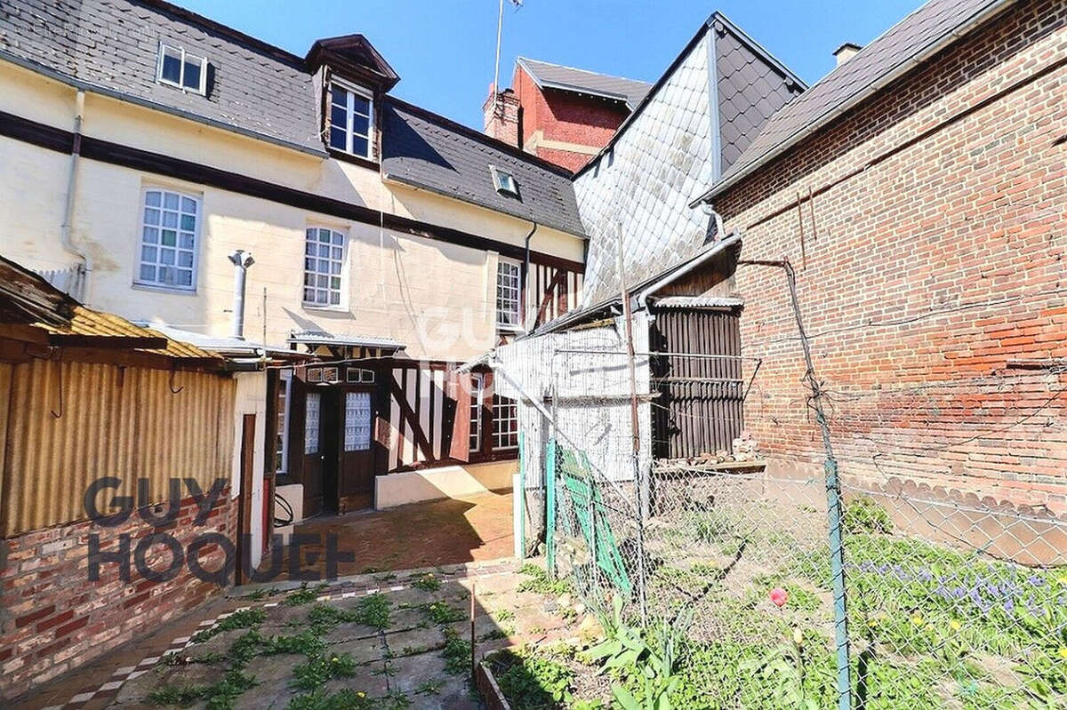 Maison à BERNAY