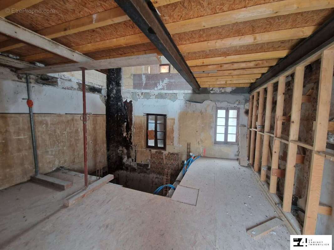 Appartement à CAZERES