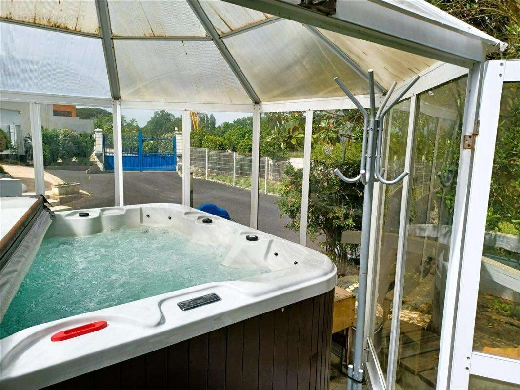 Maison à VAUX-SUR-MER