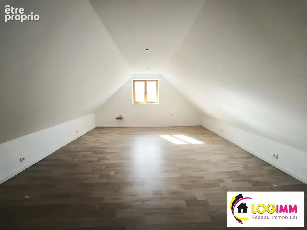Maison 5 pièces 121 m² à vendre à Salesches (59218) - photo 9