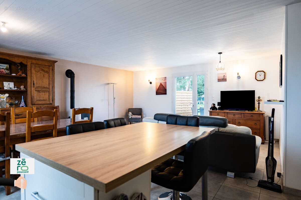 Maison à MOUTIERS-SUR-LE-LAY