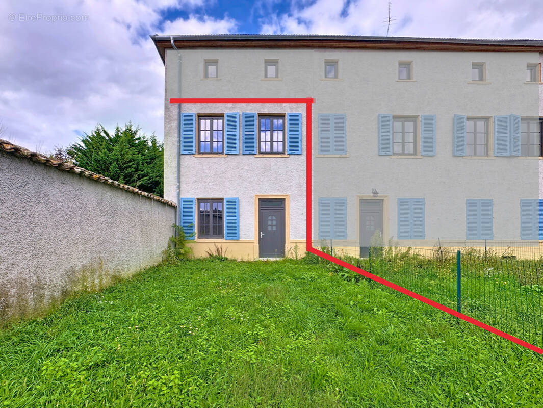 Appartement à RILLIEUX-LA-PAPE