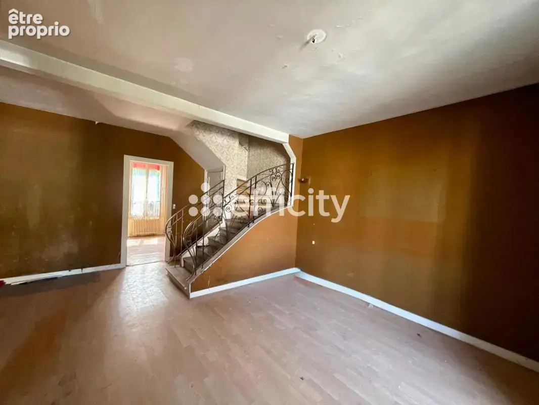 Maison 6 pièces 117 m² à vendre à Creil (60100) - photo 2