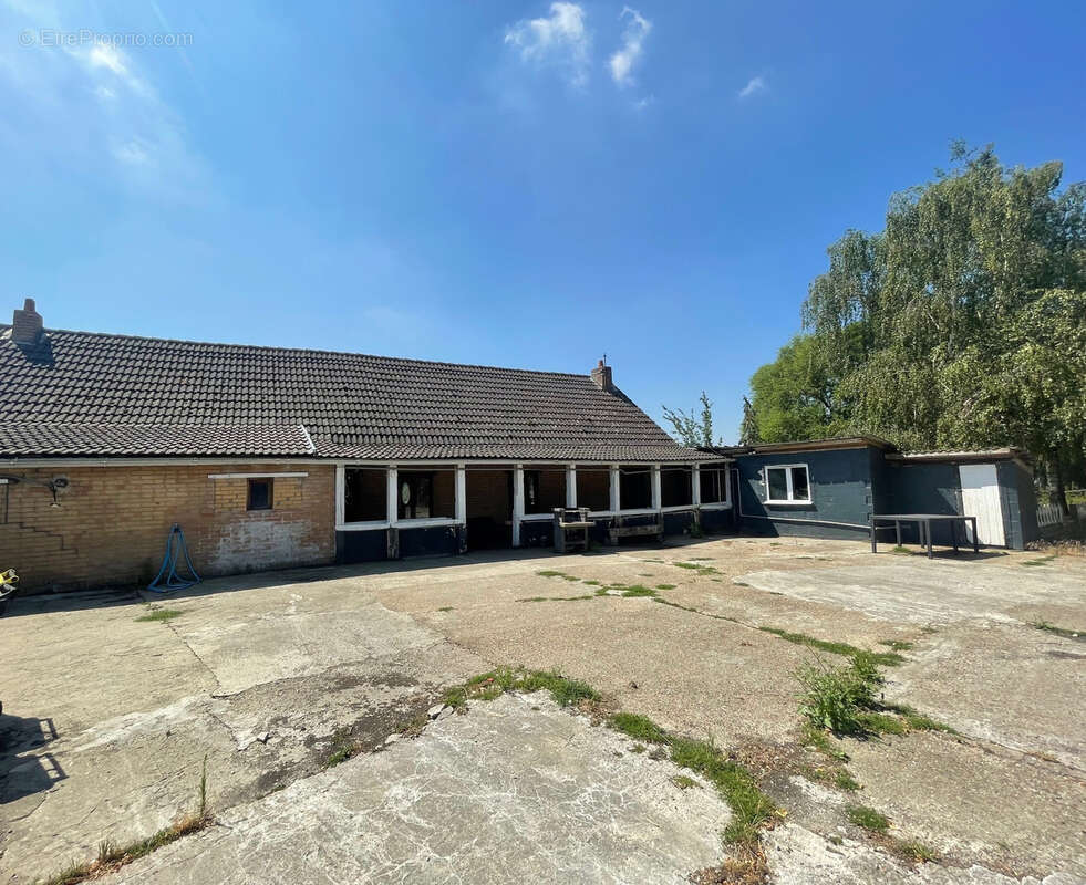 Maison individuelle avec fort potentiel- proche a25 et commodites - photo 5