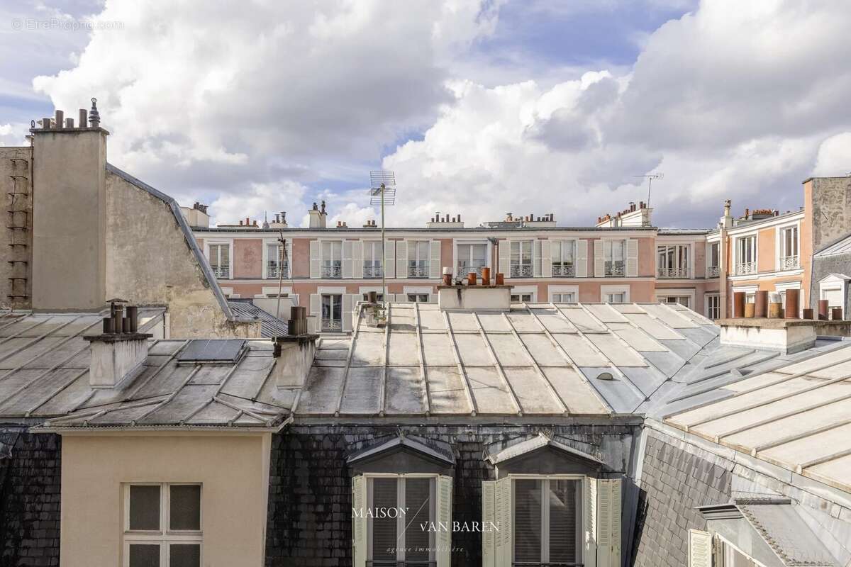 Paris 7e - Bourgogne/ Grenelle - Studio - Etage élevé - calme absolu - photo 3