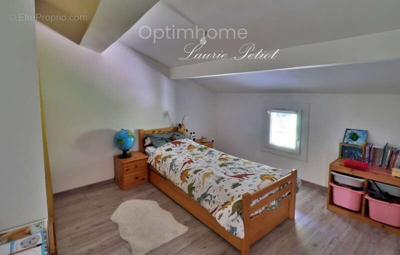 Maison à SAINT-THOMAS-DE-CONAC