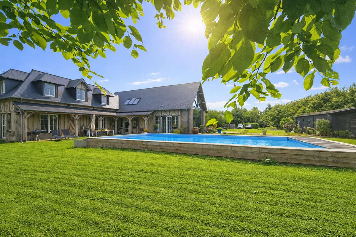 Maison à PONT-L'EVEQUE