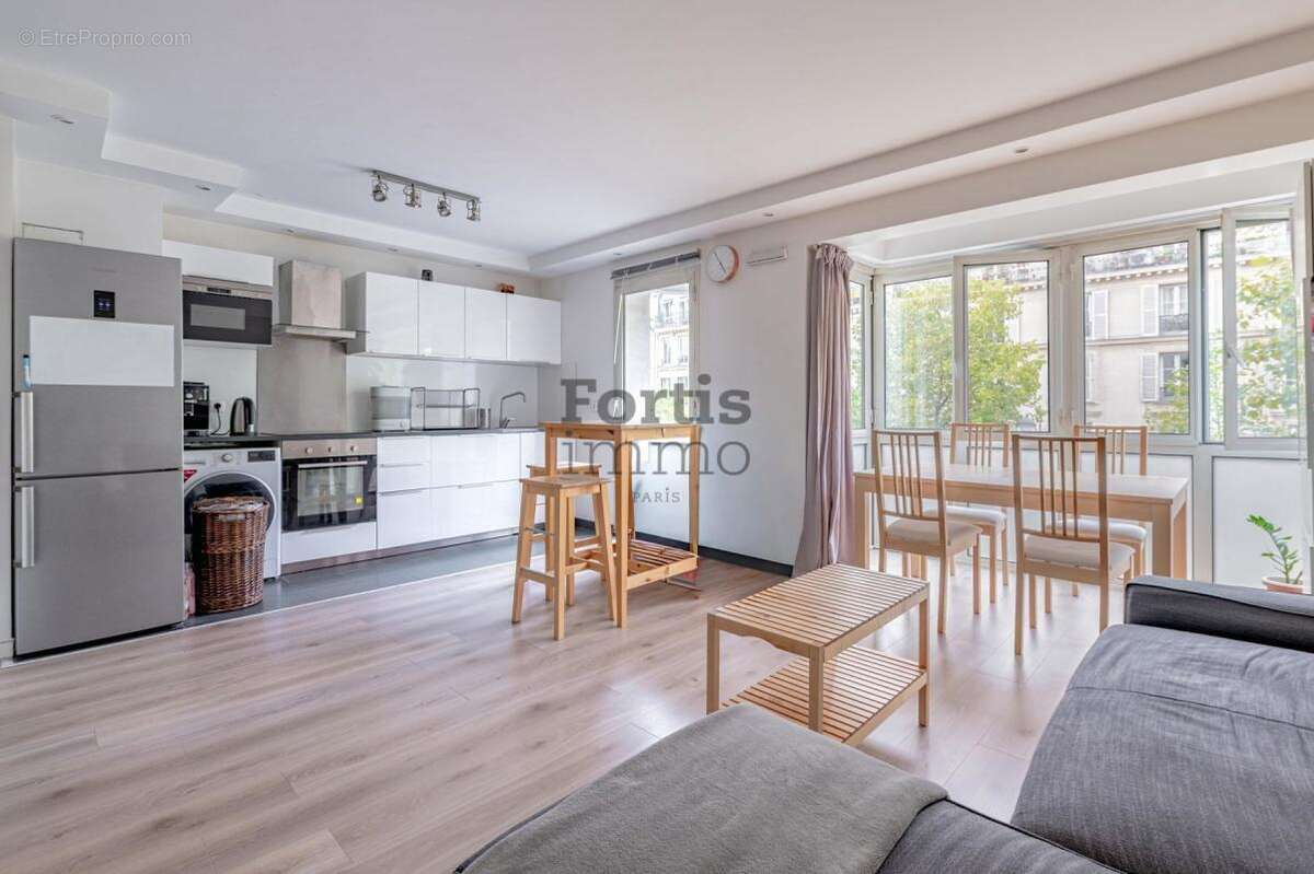 Appartement à PARIS-11E