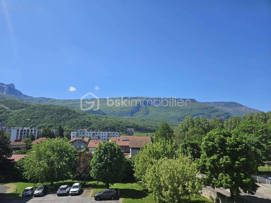 Appartement à SEYSSINET-PARISET