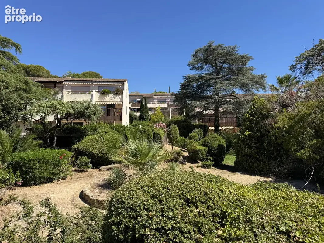 Quartier Fontsainte - T2 39m2 - Terrasse vue pinède et mer - Piscine - Parking privé - 289 000€ - photo 15