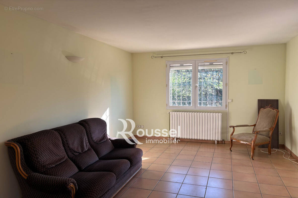 Maison à POUSSAN
