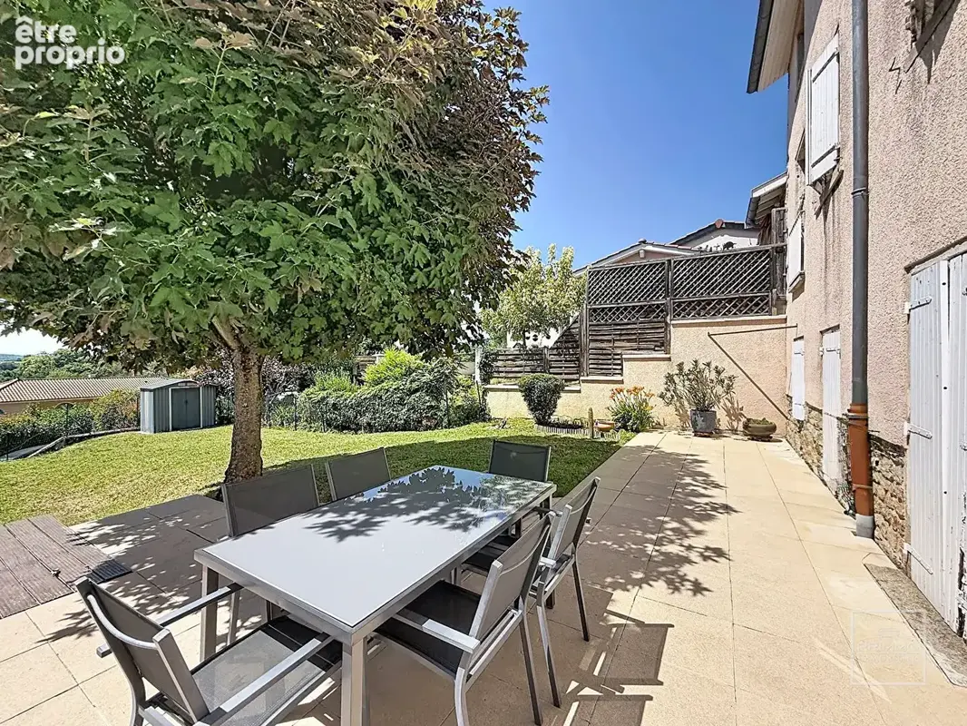 SAINT DIDIER AU MONT D'OR Maison ancienne de 117m²  (133m² au sol) avec un jardin de 160m² - photo 2