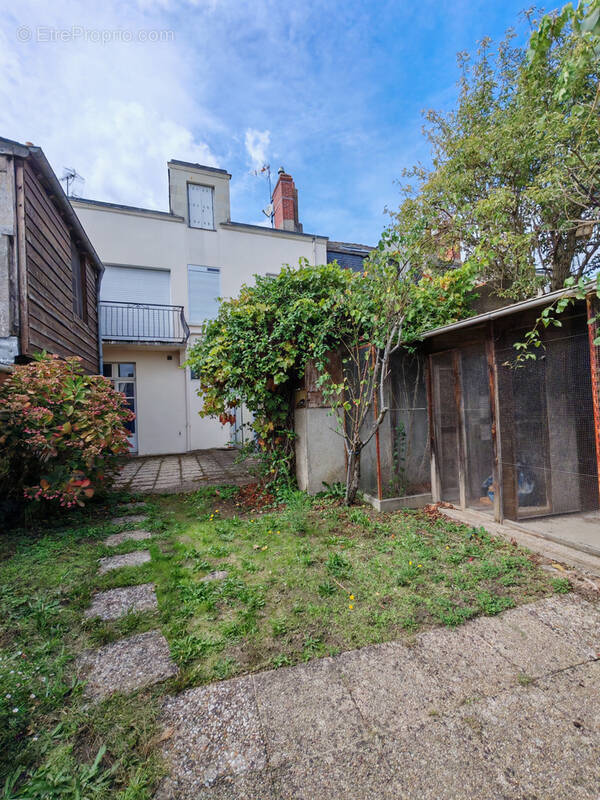 Maison à SAINT-GEREON