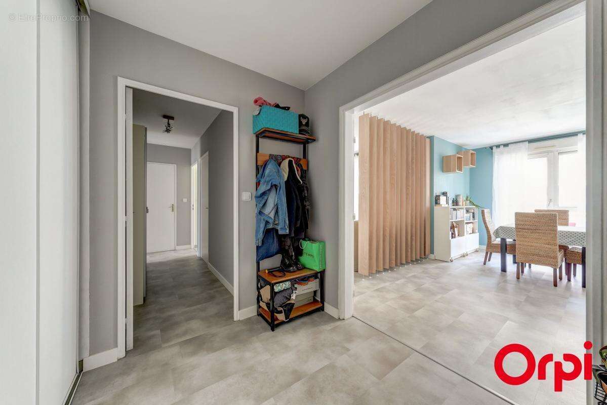 Appartement à LYON-8E