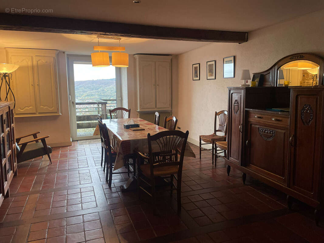 Maison à LONS-LE-SAUNIER