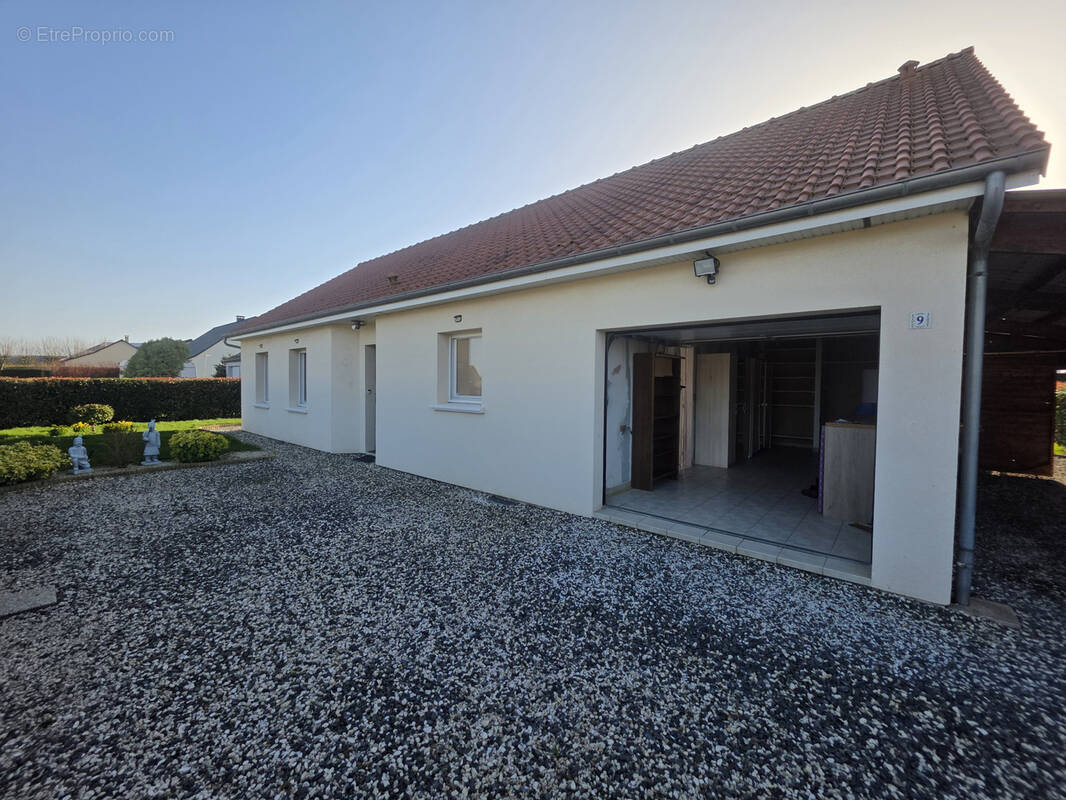 Maison à ENVERMEU