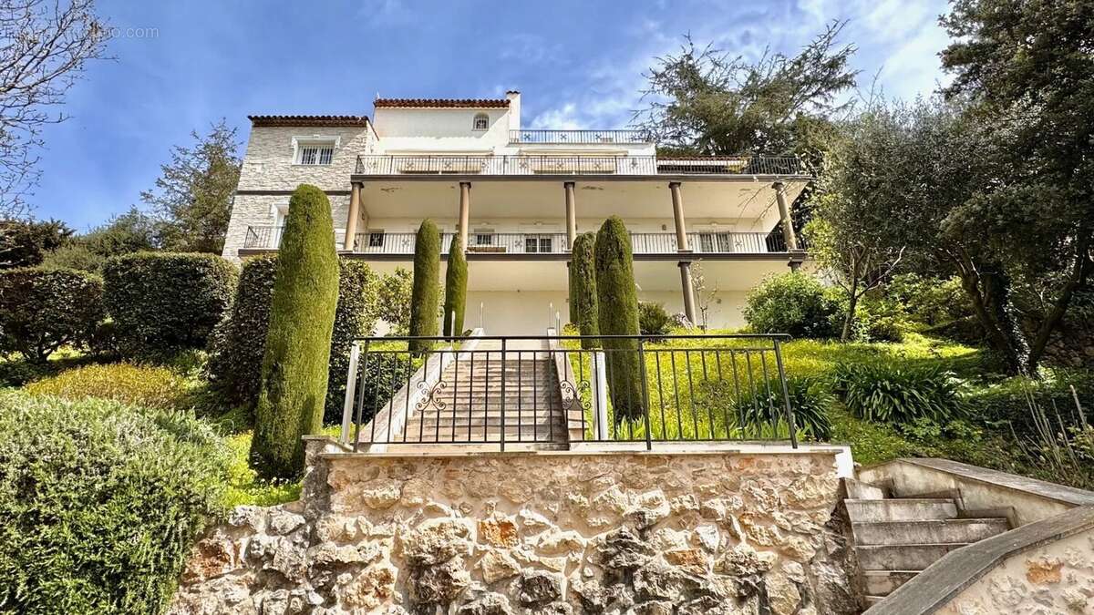 Mont leuze – villa 308 m² sur terrain de 2 550 m² – vue panoramique mer & montagnes - photo 24