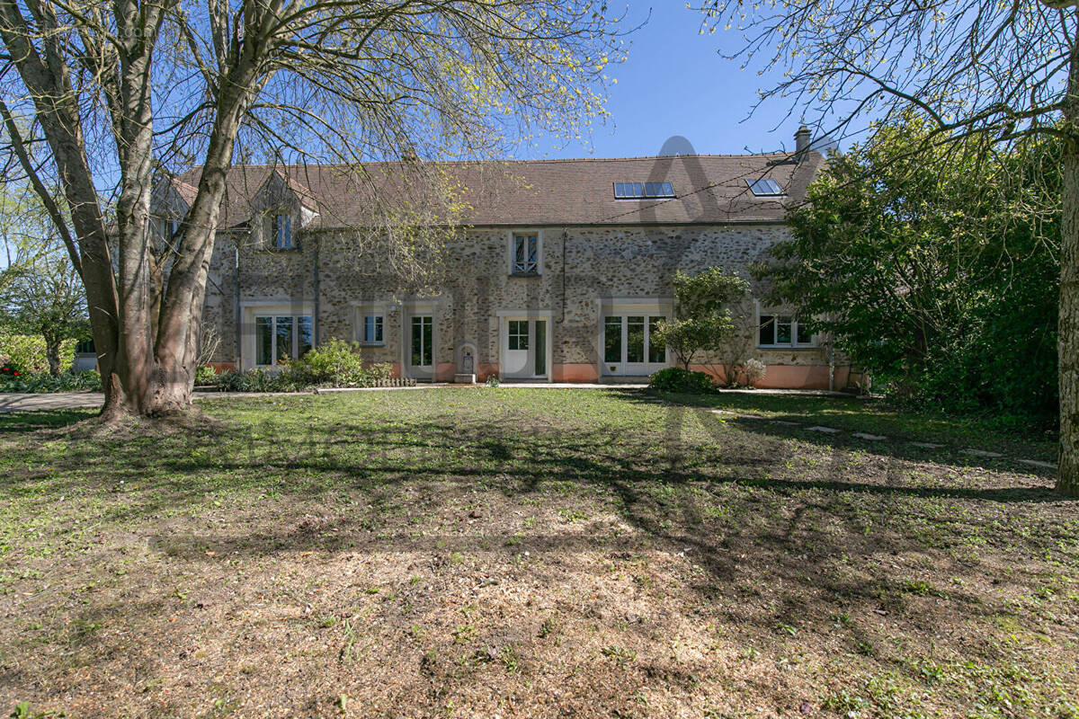 Maison à CRECY-LA-CHAPELLE
