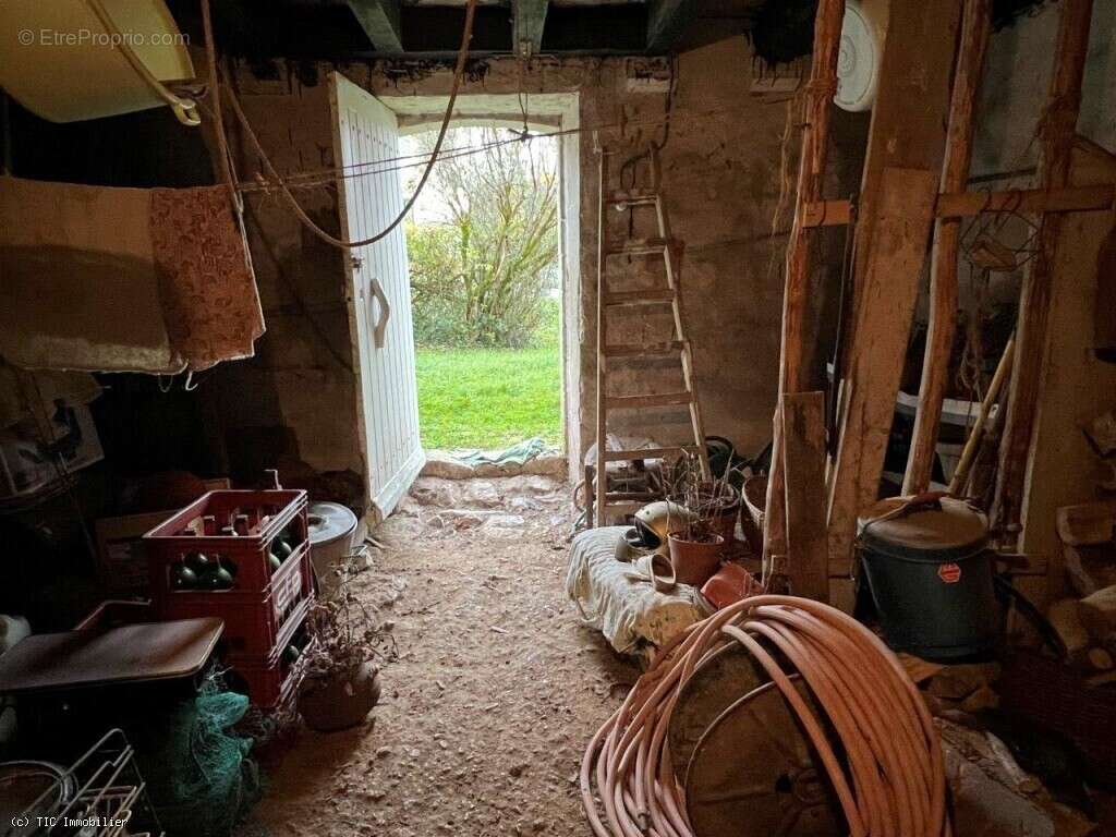 Maison à NANTEUIL-EN-VALLEE