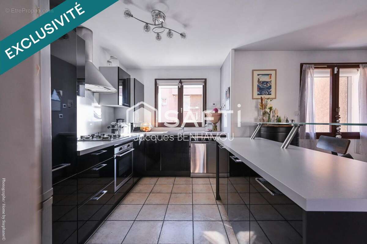 Photo 2 - Maison à MARSEILLE-14E