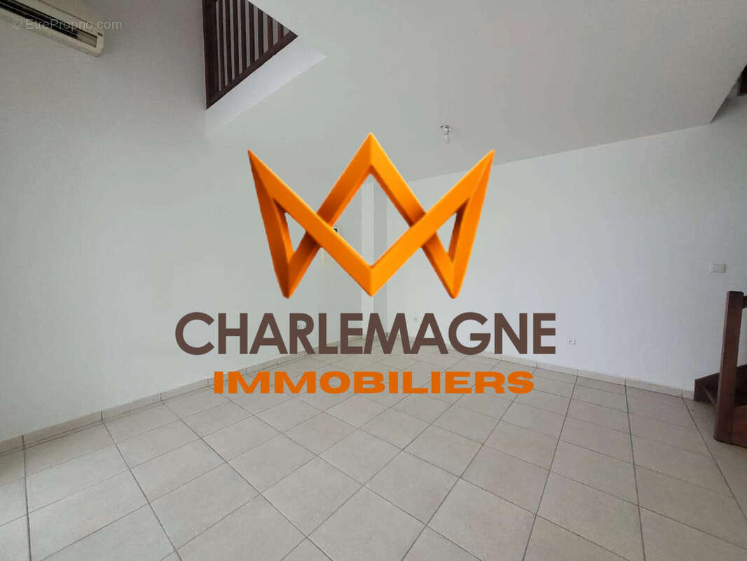 Appartement à BAIE-MAHAULT