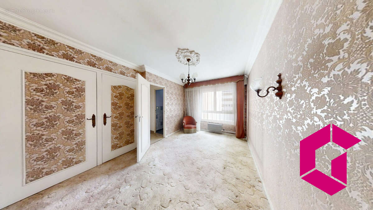 Appartement à SAINT-ETIENNE