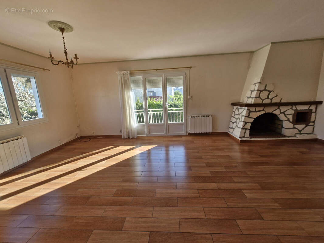 Maison à MESCHERS-SUR-GIRONDE