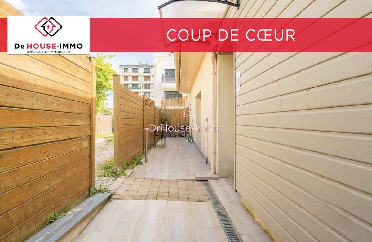 Maison à LES PAVILLONS-SOUS-BOIS