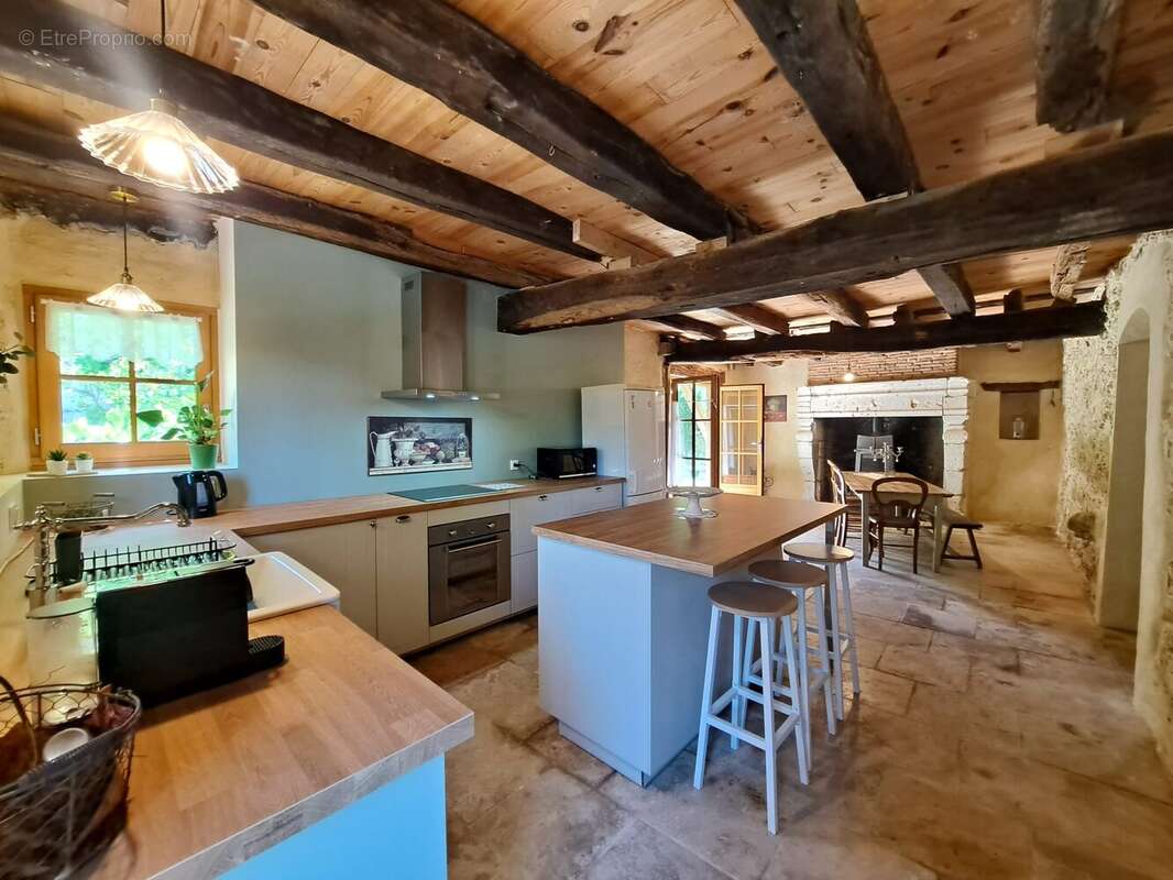 Maison à GONDRIN