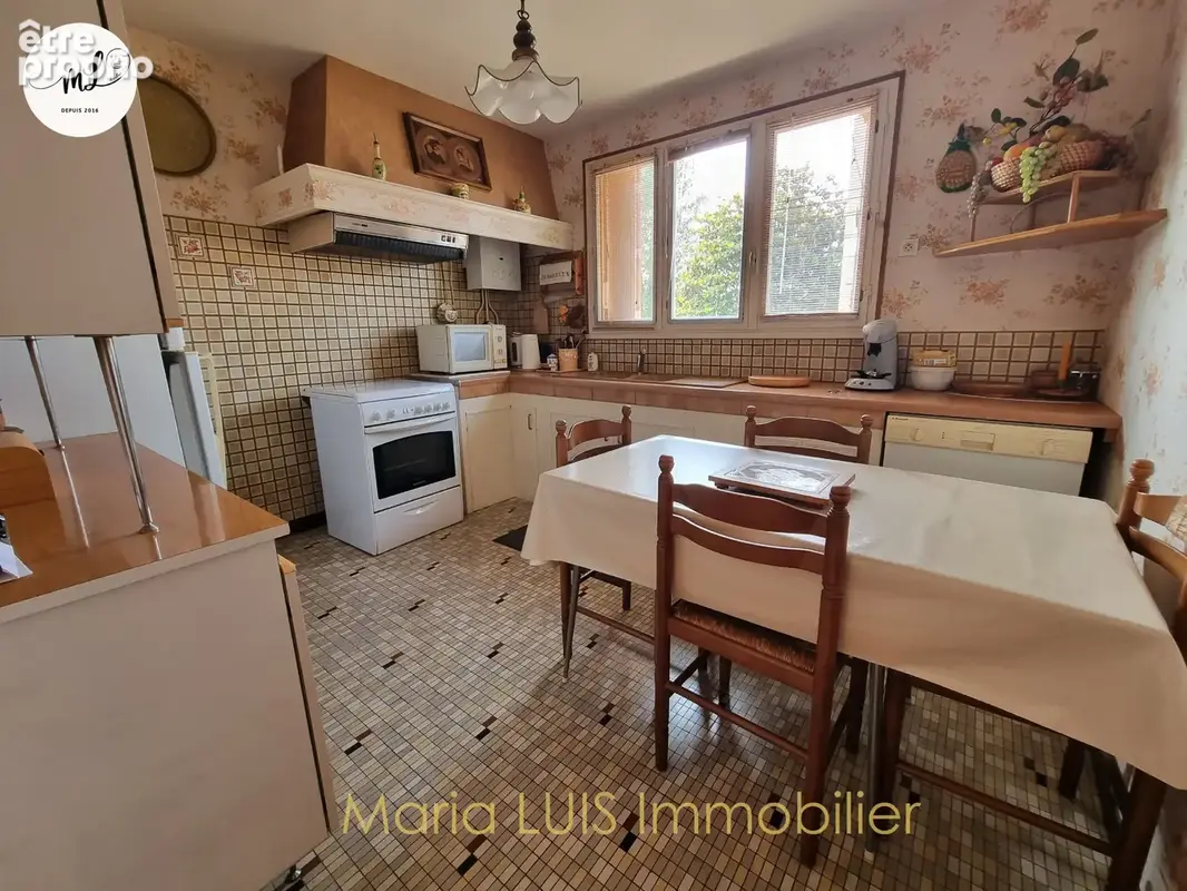Maison traditionnelle 3 chambres avec 187 m2 de surface utile et jardin sans vis-à-vis - photo 6