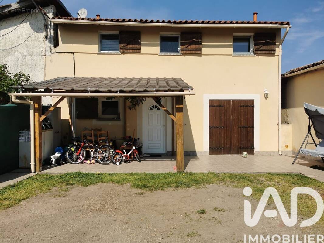 Photo 1 - Maison à COUTRAS